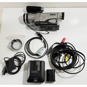 RCA CC9881 Mini DVD 1.3 Mega Pixel Digital Camcorder (SEE DESCRIPTION)